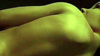 Creampie Sex with Curvy Step-Aunt in Sexy Outfit Away from Home in 3D Hentai Game