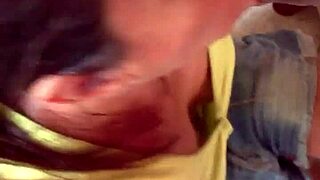 mi amiga draws me in with her amateur charm