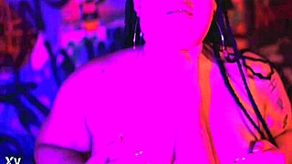 Oh yeah, worship my big ass during foot sex with this BBW girlfriend.