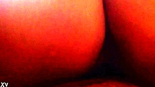 Vid 20160416 shows indian couple in kuthper action.