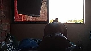 Hey, check this Latina milf in amateur casero action