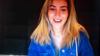 I uh, watch this rubia blonde on chaturbate 2, she's like totally hot...