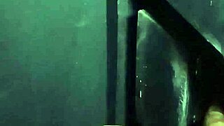 Levei minha irm� no swing, ela mamou pau e deu pro negao?