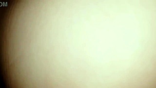 compañera del gym bien depilada con un culo hermoso se pone en doggystyle para una follada apretada parte 2