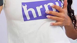 uh sexy amateur latina teen 18+ rubs her shaved pussy wet on phone for boyfriend