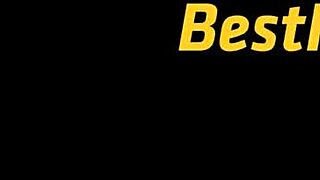 Vipissy bestfriends dive into extreme lesbian play!