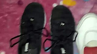 Oh, that cumshot on my feet feels so fetishistic!