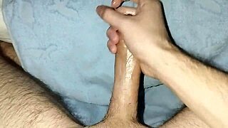 Young Amateur on Bed Delivers Huge Massage Leading to Solo Masturbation and Orgasm Cum