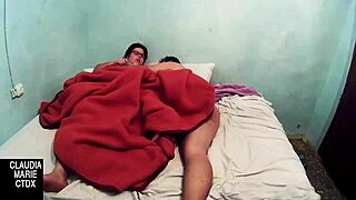 llenando el culo de la gorda de cera y luego comiendole todo el coño con fetiche de velas?