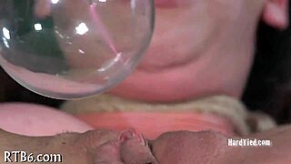 Whoa, intense anal assfucking castigation leads to wild squirting explosion!