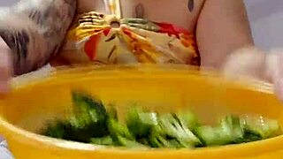 i love shoving shorts deep into my pussy till it's super split