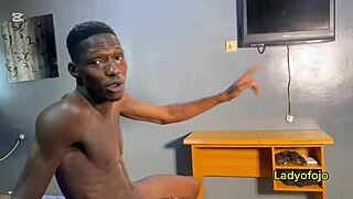 She begged for it in the right hole. Full video on Red.