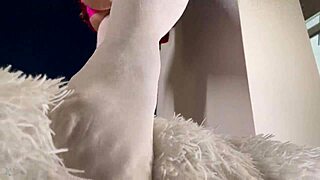 wanna feel goddess big ass bounce in pink panties on face?