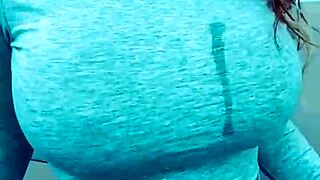 bimbos fingering on webcam know how to have real fun