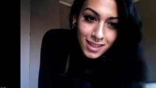 yo this unreal perfect tranny on webcam is blowin my mind