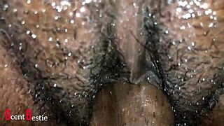 look at this gorgeous african pussy gettin fucked up close... oh damn