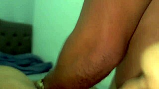 minha primeira vez comendo o cuzinho da madrasta de 45