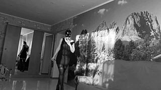 Sexy big ass milf masturbates with dildo in black white cinema fetish!