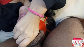 pota tetona madura chupa bolas y verga al vecino tetona sacude culo.