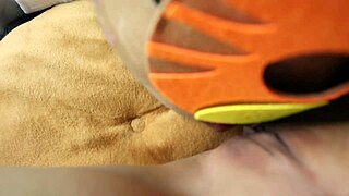 high school girl's pussy licked hard new241new