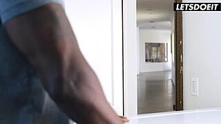 dirty slut braylin bailey's pussy stretched wide by bbc!