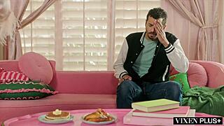 Vixenplus Dream Mom Alexis Deepthroats College Stud's Cock