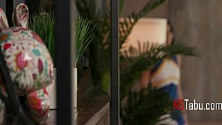 virgin cheerleader steals friend's boyfriend first fuck!