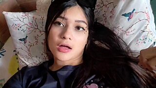 एला बड़े चूचों और टॉयज से फेवरेट स्टूडेंट को चोदती है