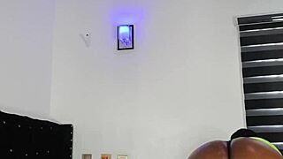 BBW EBONY MILF OILS HUGE FAT ASS AND SHAKES IT HARD!