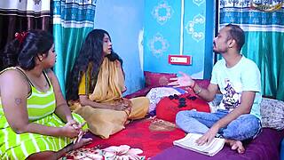 घर पर अकेले इंडियन सौतेले परिवार का इंटेंस पैशन फूटा