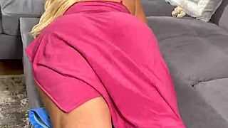 Curvy italian milf grabs club guy for pov doggystyle home fuck