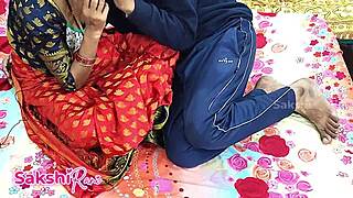 desi sakshi bhabi's hot saree chudai 😈💦