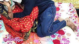 desi sakshi bhabi's hot saree chudai 😈💦