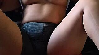 Girlfriend deepthroats on special weekend dorm date