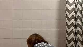 wanking cut off in this intense homemade session