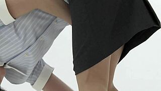 Amateur Nude Photo Session With Petite New OL