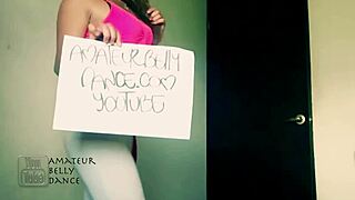 i shake my teen ass in yoga pants on webcam