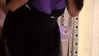 Mexican otaku girl gets fucked