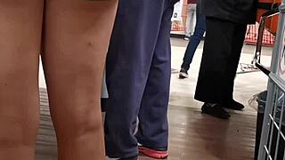 that ass in the supermarket looks amazing