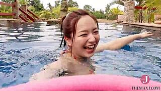 Girlfriend spoils me in the open tropics with her voluptuous figure.