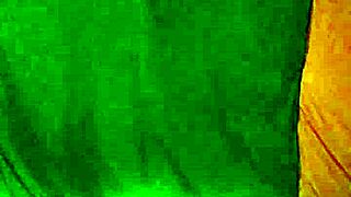 Viviandimondbbw Gets Fingered, Spanked, and Fucked from Behind