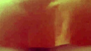 Gostosa Da Bunda Perfeita Usando Mini Saia