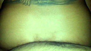 She sit on my verga, oh yeah!