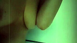 teen solo webcam session 😊