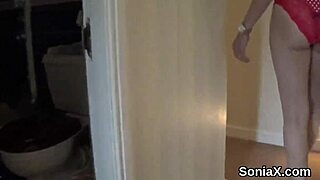 Unfaithful English Mature Gill Ellis Flaunts Massive Breasts for Attention