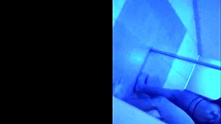 secretary with anal plug does overtime at motel 😏