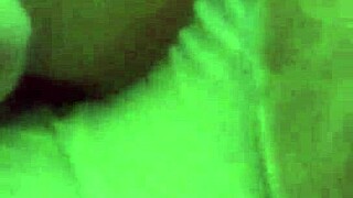 mi esposa se coje a su ex novio sin condon y le llena el culo de leche, luego la uso como lubricante para venirme