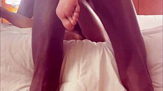 Big Booty Black Girl Teases with Her Webcam Show