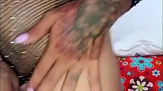 angelique, show me that cumshot in your custom video?