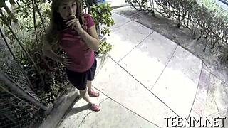 कर्टनी लॉक्स ने पैसे के लिए अपनी चूसने की स्किल्स दिखाई।